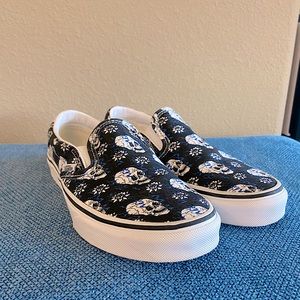 VANS - SKULLS AND LOTUS FLOWERS